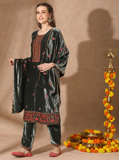 Solid Zari Embroidered Straight Velvet Kurta with Pant & Scalloped Dupatta - Green
