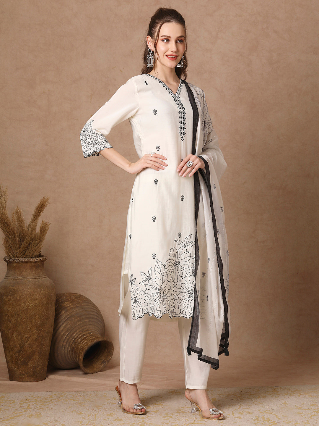 Solid Abstract Floral Embroidered Straight Fit Kurta with Pant and Dupatta - White