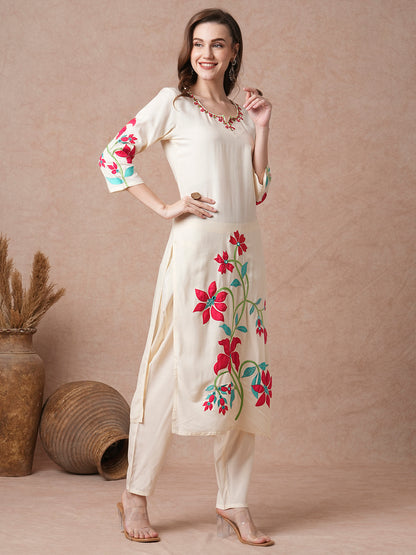 Solid Floral Patchwork Straight Fit Kurta with Pant - Cream