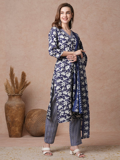 Floral Printed Straight Fit Kurta with Pant & Dupatta - Blue