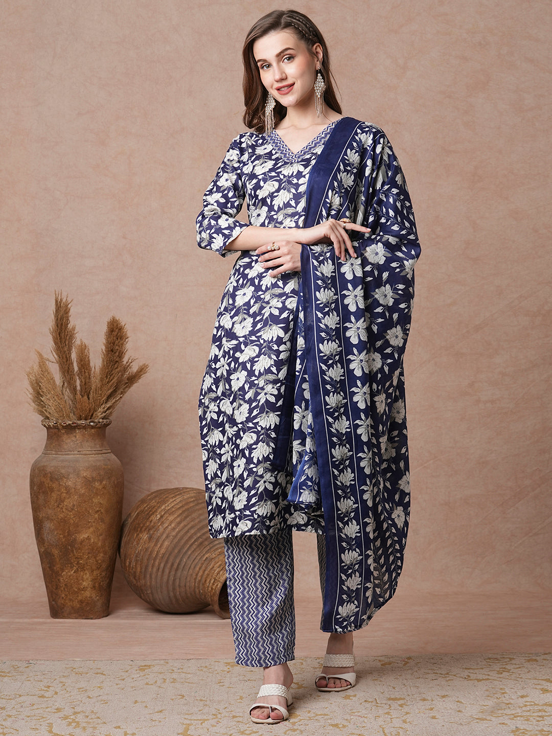 Floral Printed Straight Fit Kurta with Pant & Dupatta - Blue