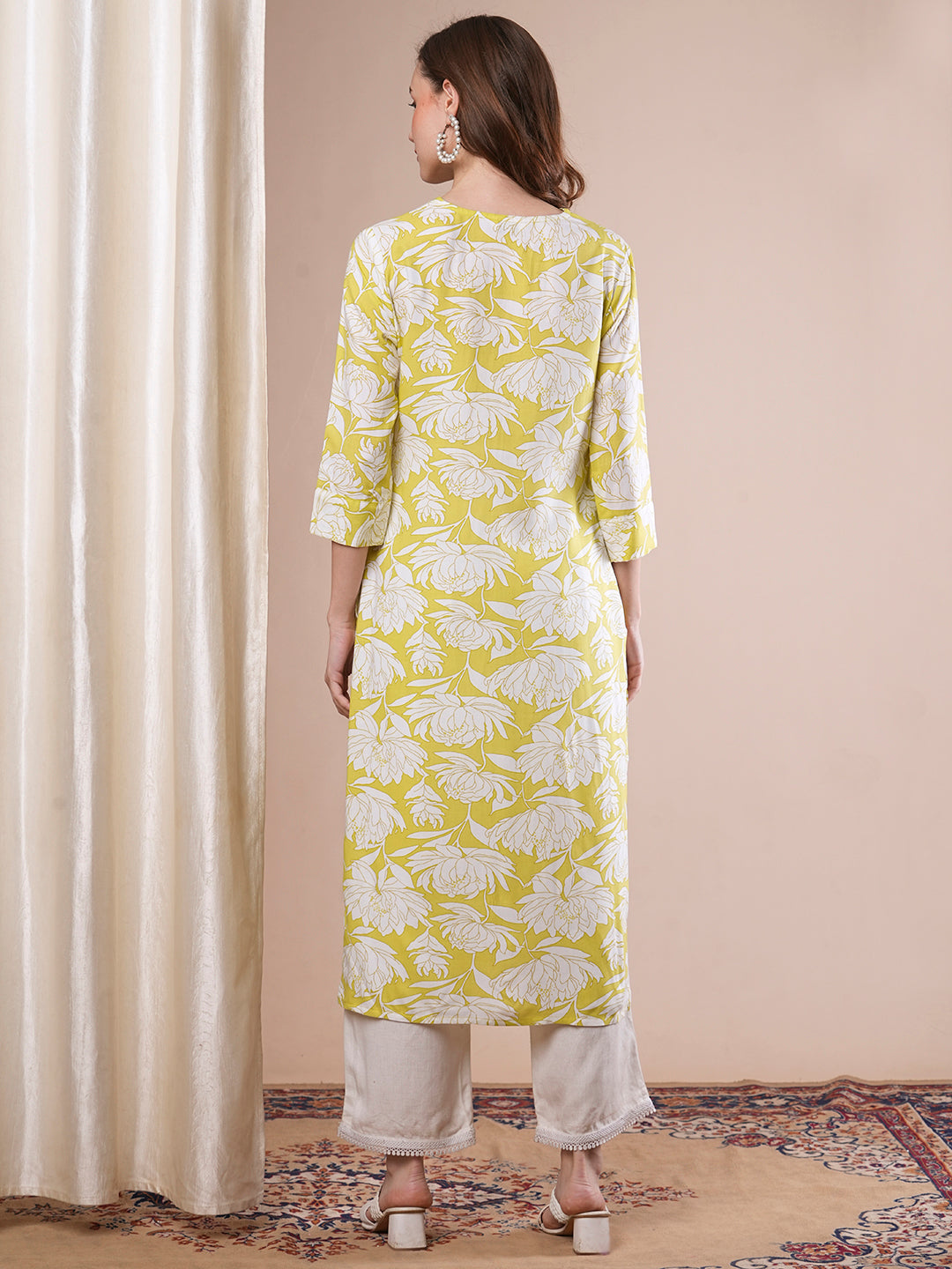 Abstract Floral Printed Straight Fit Kurta - Light Green