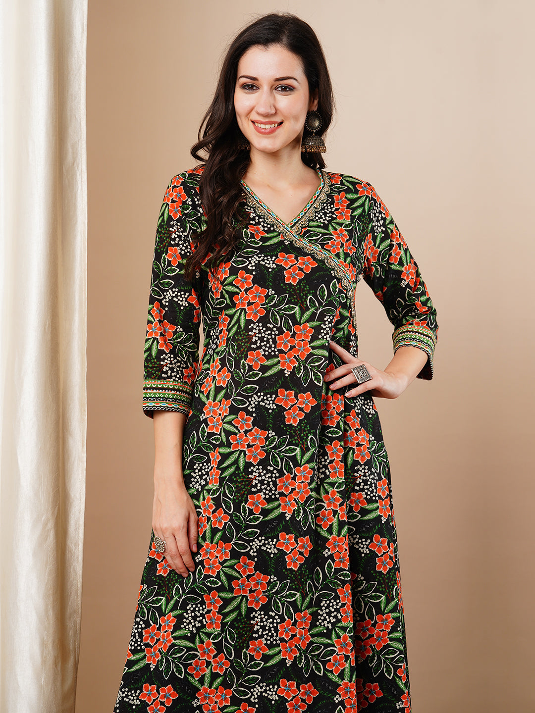 Ethnic Floral Printed A-Line Kurta with Pant - Black