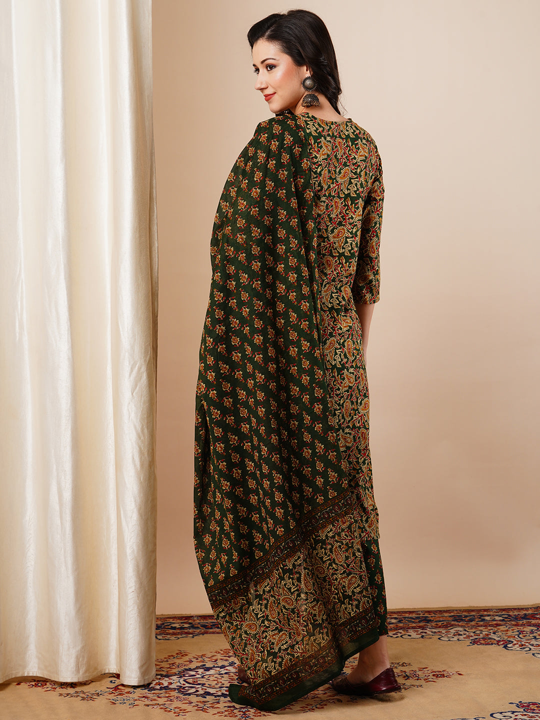 Floral Printed Embroidered Straight Fit Kurta with Pant & Dupatta - Green