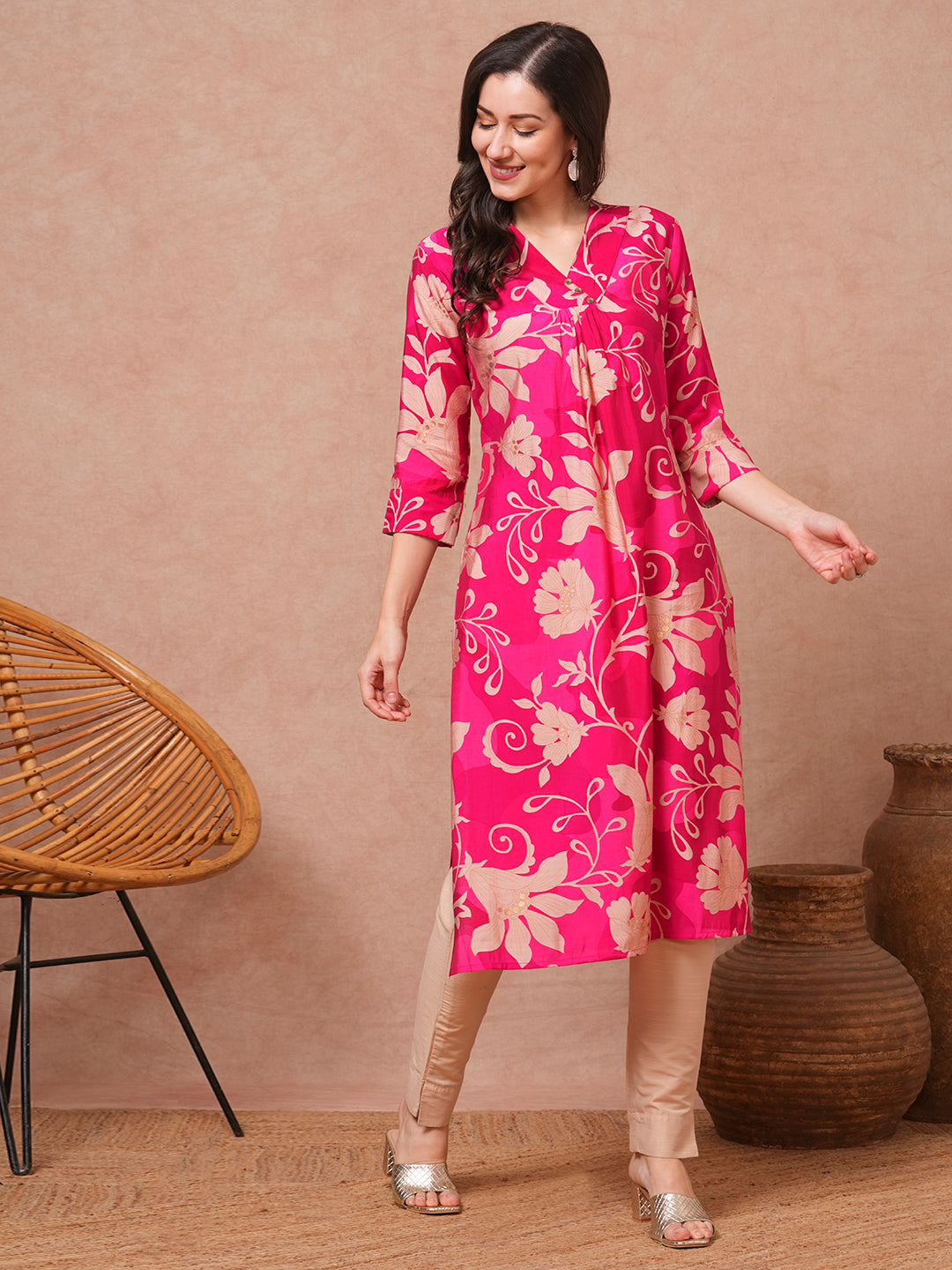 Ethnic Floral Printed Straight Fit Kurta - Pink