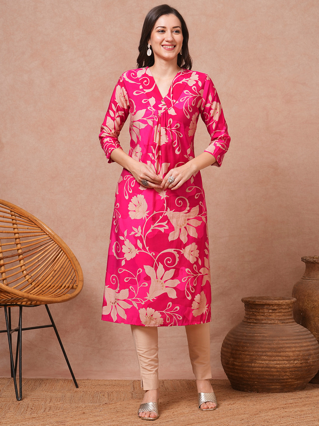 Ethnic Floral Printed Straight Fit Kurta - Pink