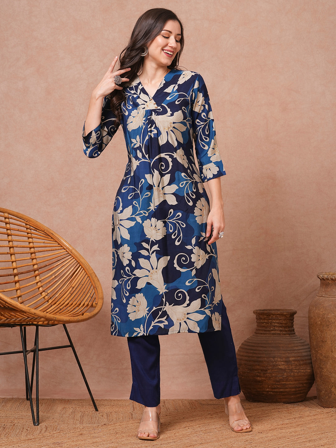 Ethnic Floral Printed Straight Fit Kurta - Blue