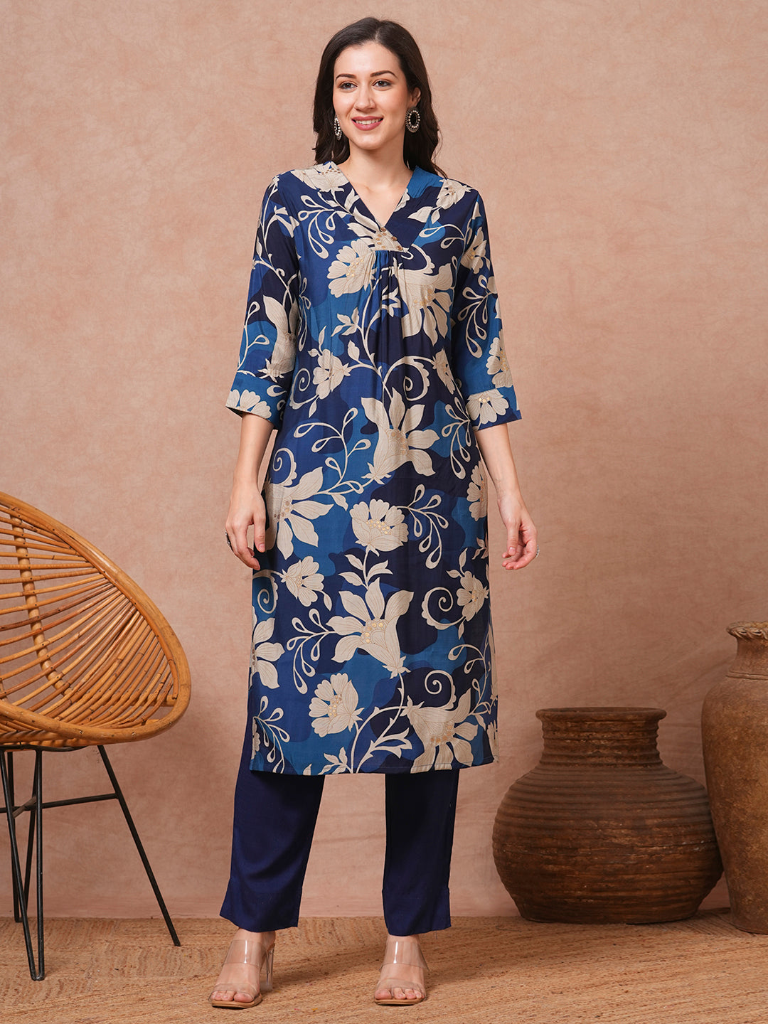 Ethnic Floral Printed Straight Fit Kurta - Blue