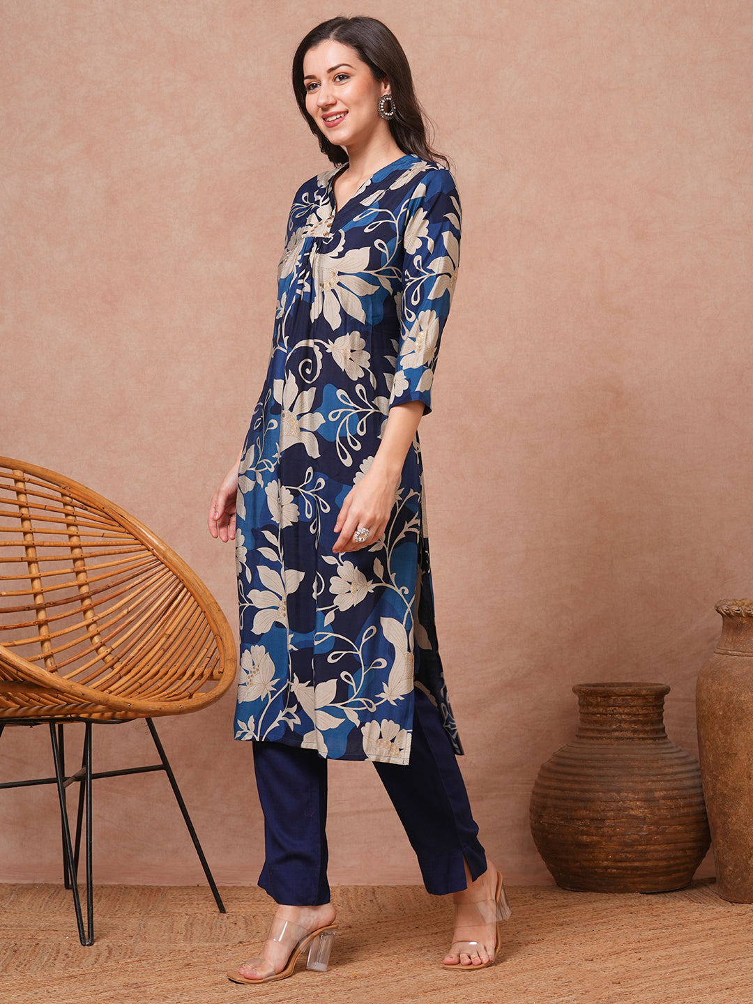 Ethnic Floral Printed Straight Fit Kurta - Blue