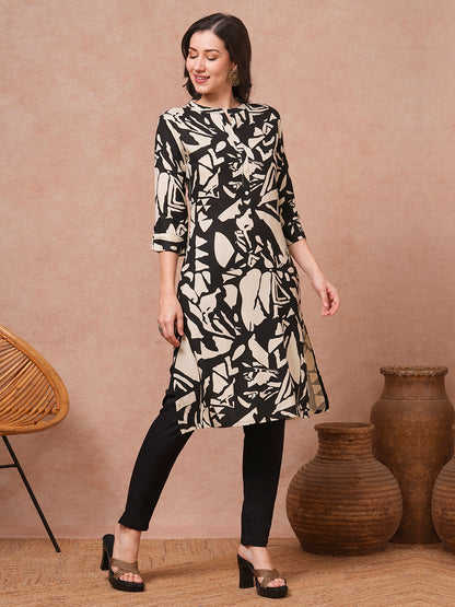 Abstract Printed Straight Fit Kurta - Multi