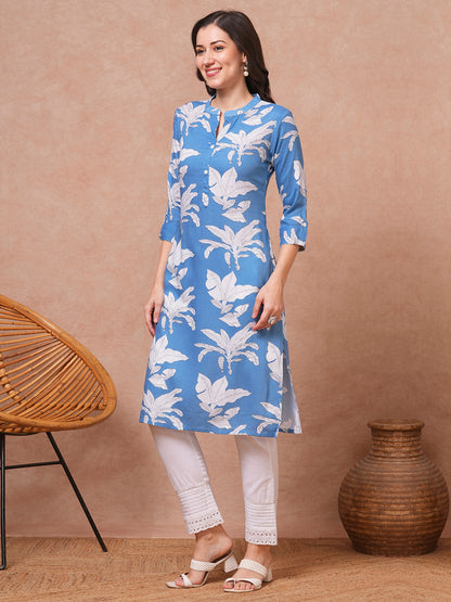 Abstract Floral Printed Straight Fit Kurta - Blue