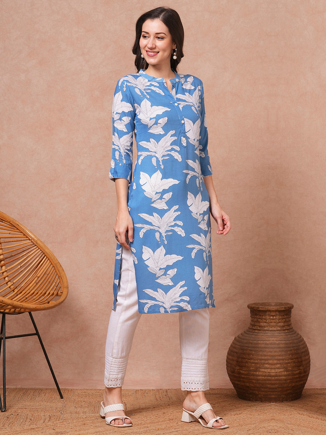 Abstract Floral Printed Straight Fit Kurta - Blue