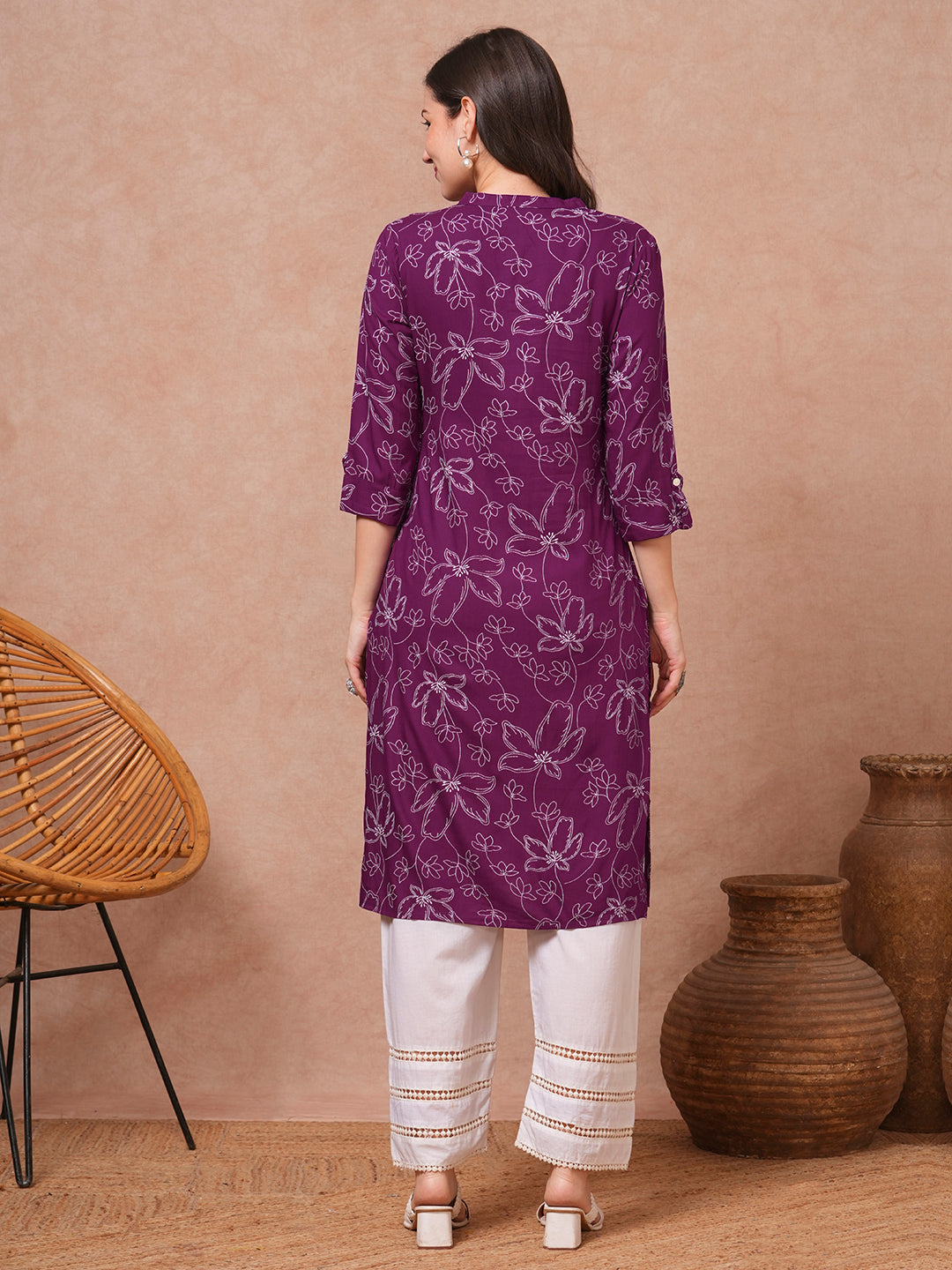 Ethnic Floral Printed Straight Fit Kurta - Purple