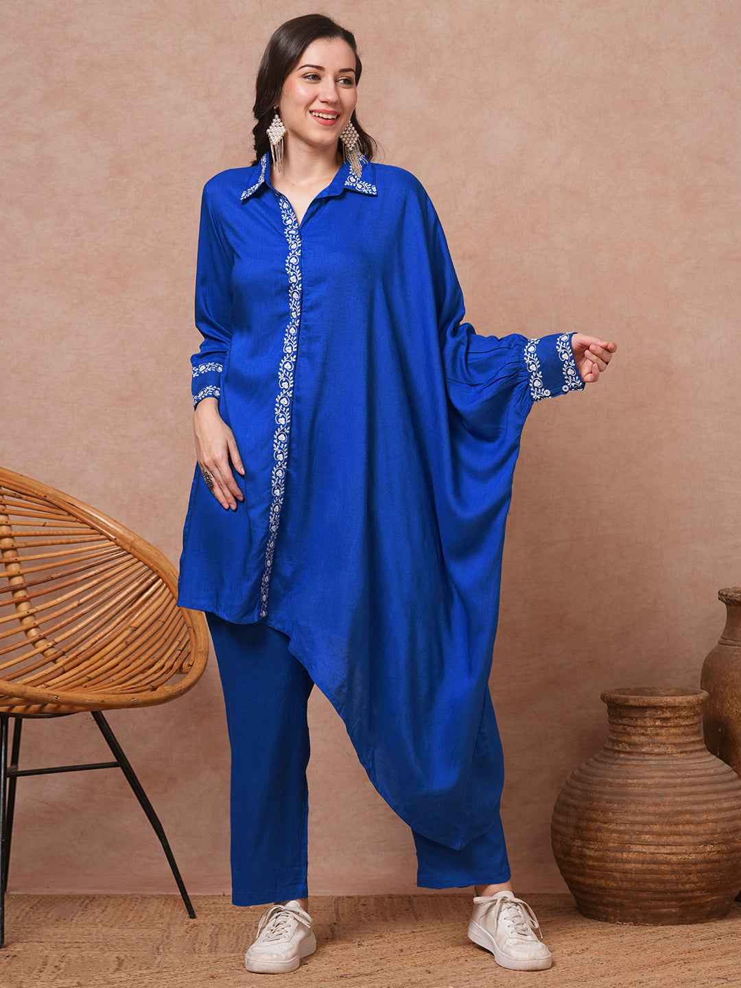 Solid Floral Embroidered Kaftan Co-ord Set - Blue