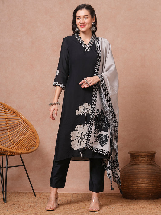 Abstract Floral Printed Embroidered Straight Fit Kurta with Pant and Dupatta - Black