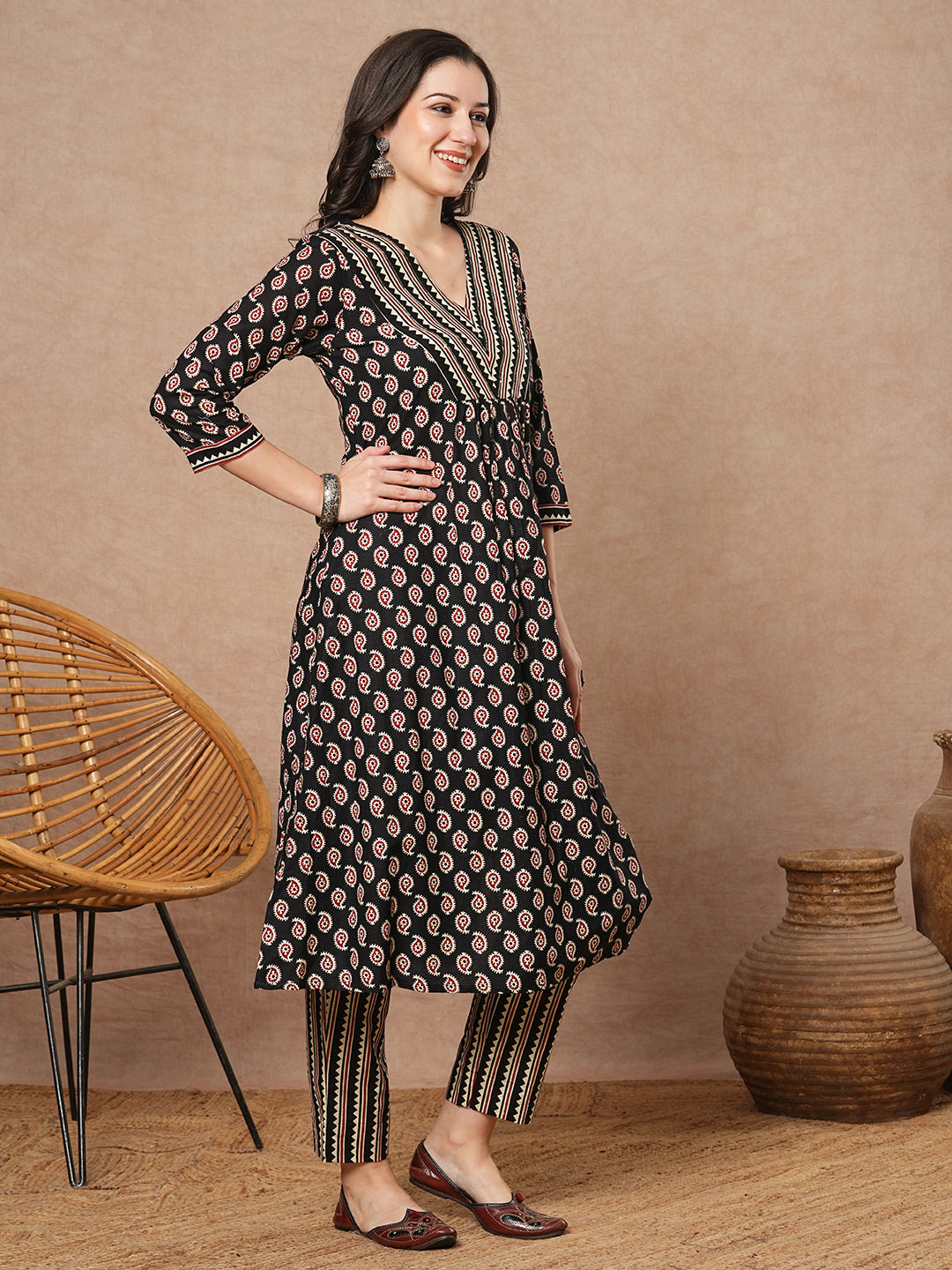 Ethnic & Stripes Printed A-Line Pleated Kurta with Pant - Black