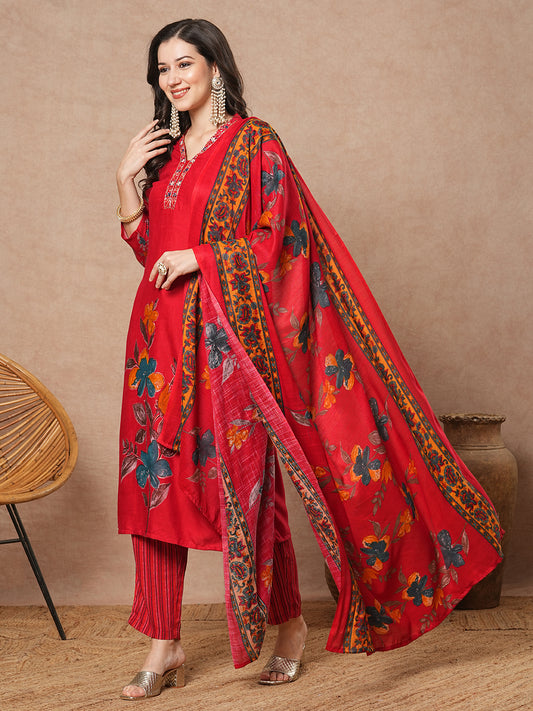 Floral Printed Straight Fit Kurta with Pant and Dupatta - Red