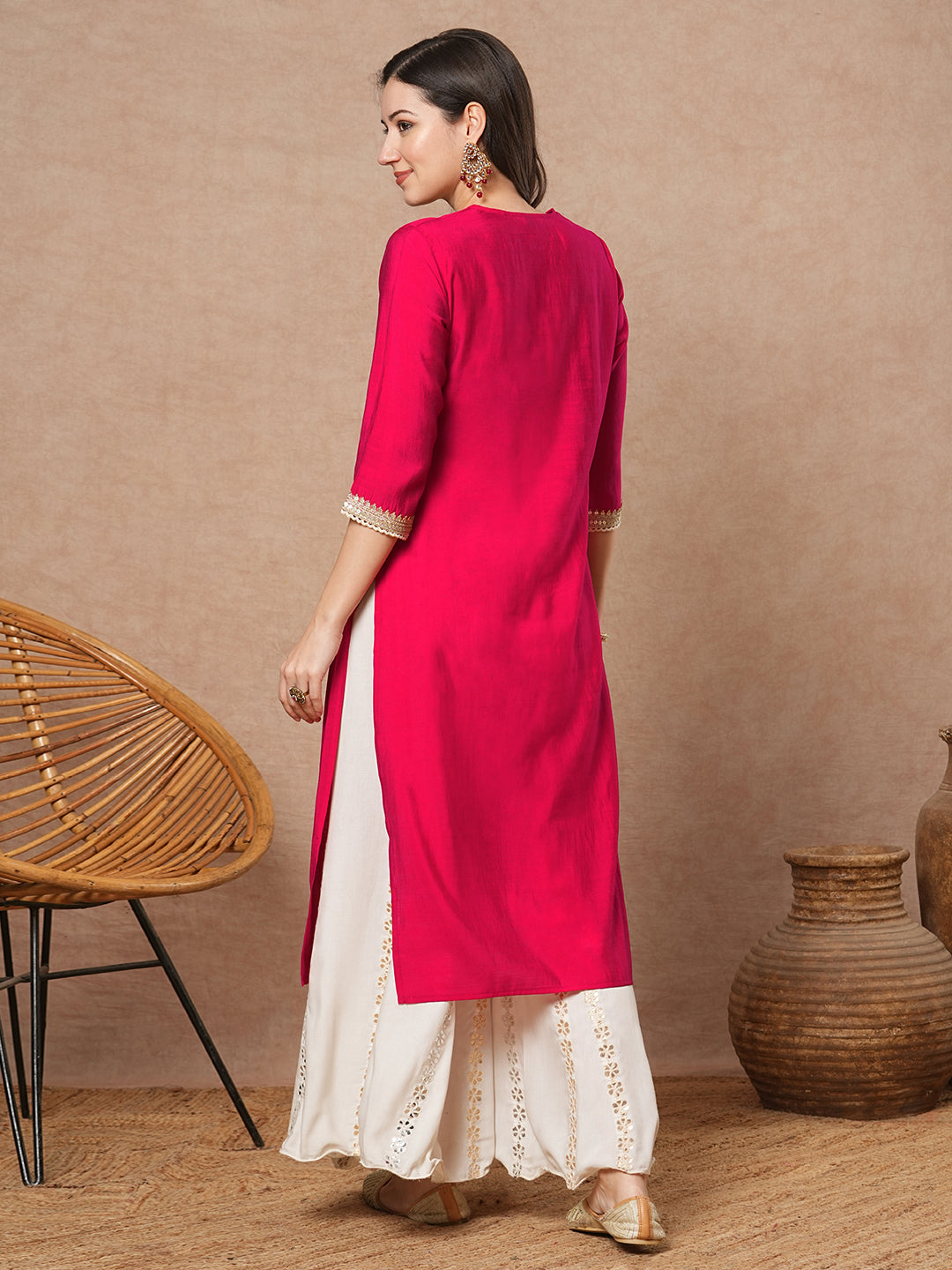 Ethnic Embroidered Straight Fit Kurta - Pink