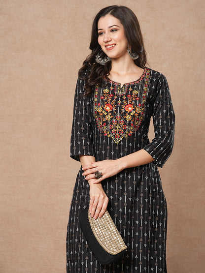 Ethnic Printed & Embroidered Straight Fit Kurta with Pant - Black