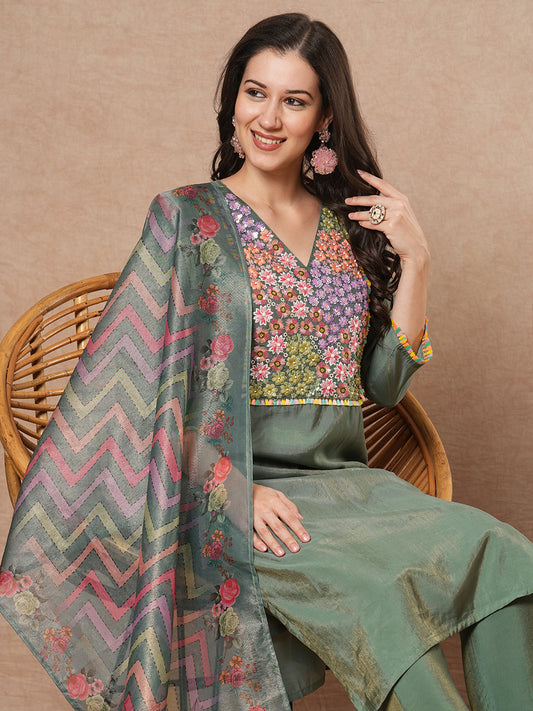 Solid Floral Embroidered Straight Fit Kurta with Pant & Dupatta - Green