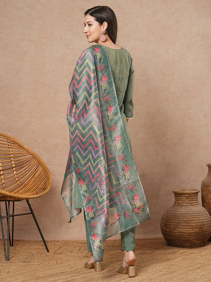 Solid Floral Embroidered Straight Fit Kurta with Pant & Dupatta - Green