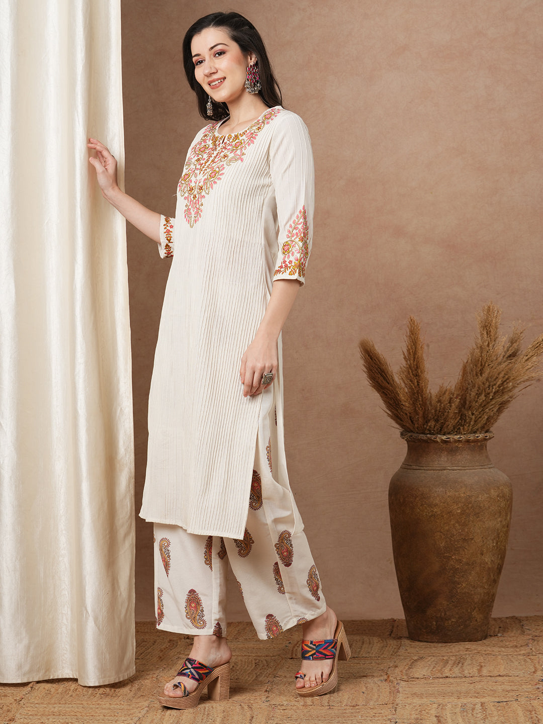 Solid Floral Embroidered Straight Fit Kurta with Palazzo - Off White