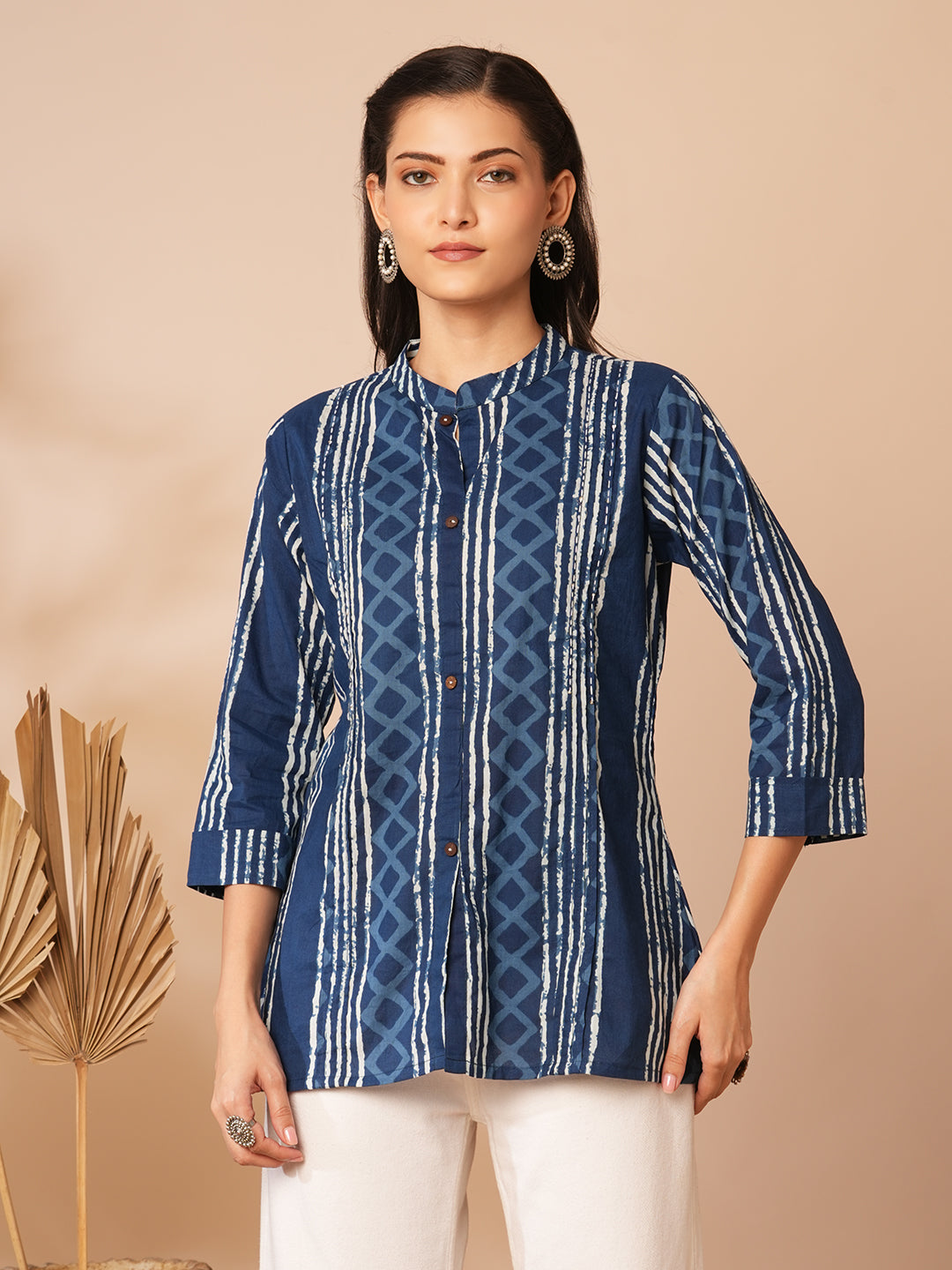 Ethnic Stripes Printed Straight Fit Kurti - Blue