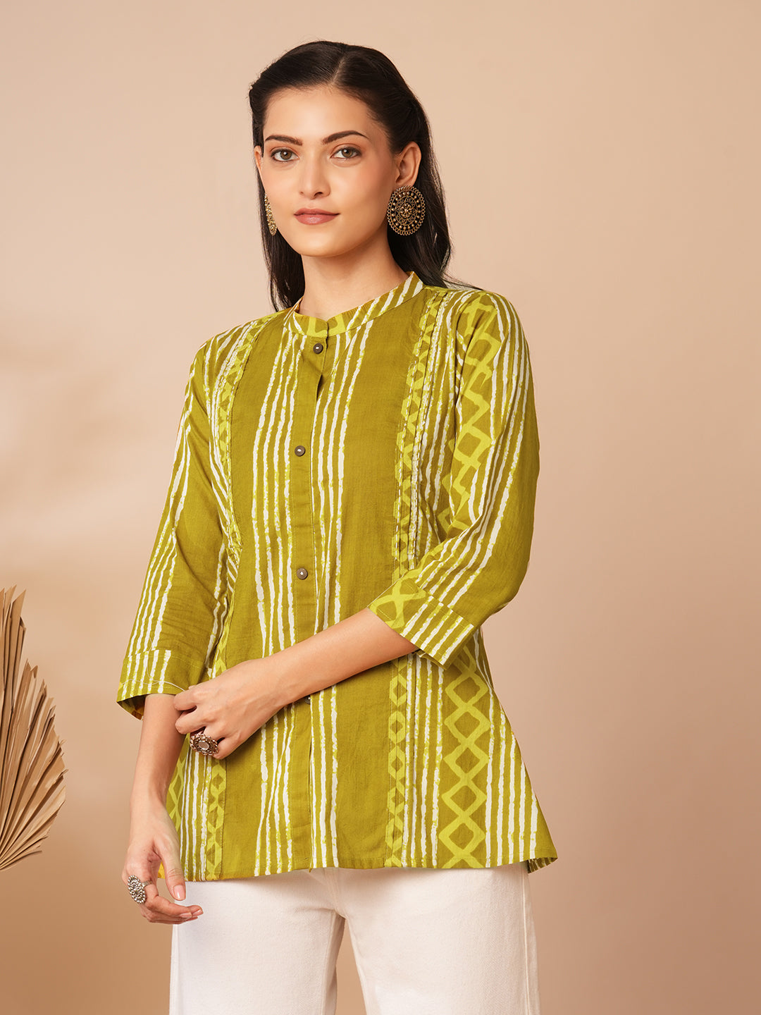 Ethnic Stripes Printed Straight Fit Kurti - Mustard Green