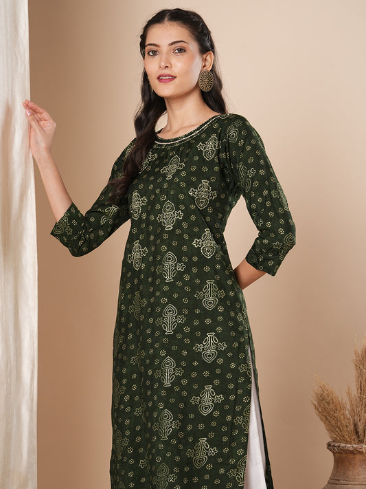 Floral Foil Printed & Embroidered Straight Fit Kurta - Green