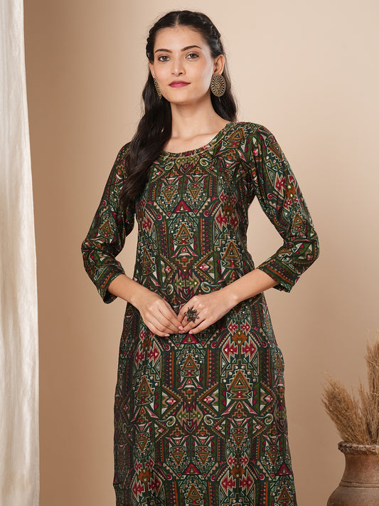 Ethnic Geometric Printed & Embroidered Straight Fit Kurta - Green