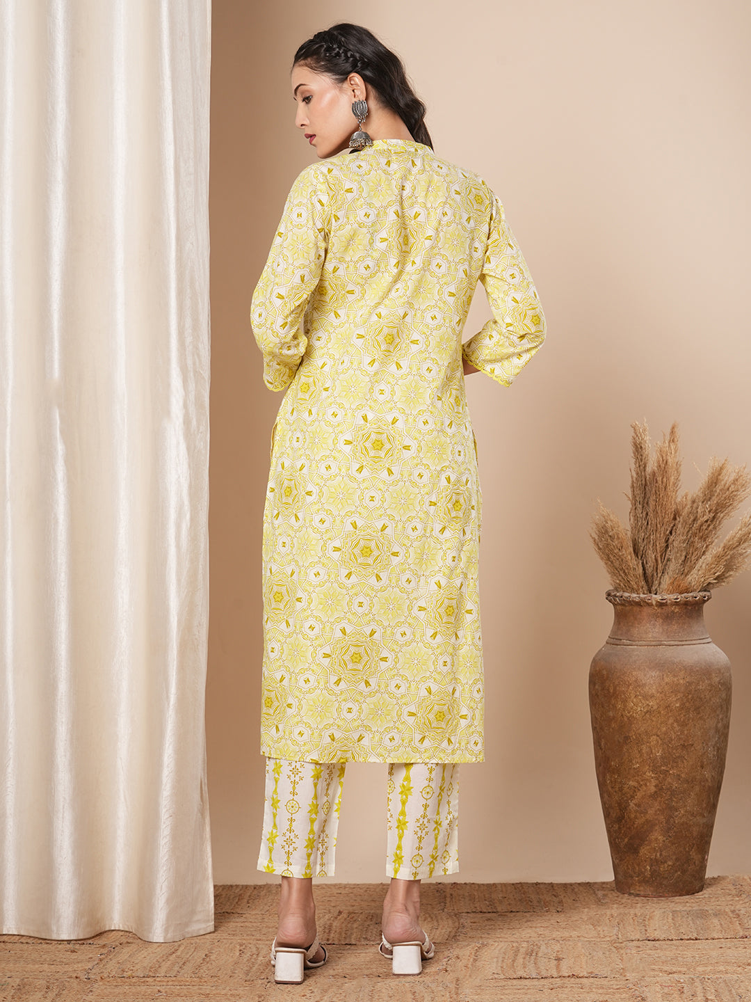 Ethnic Floral Printed Straight Fit Kurta with Pant -Yellow