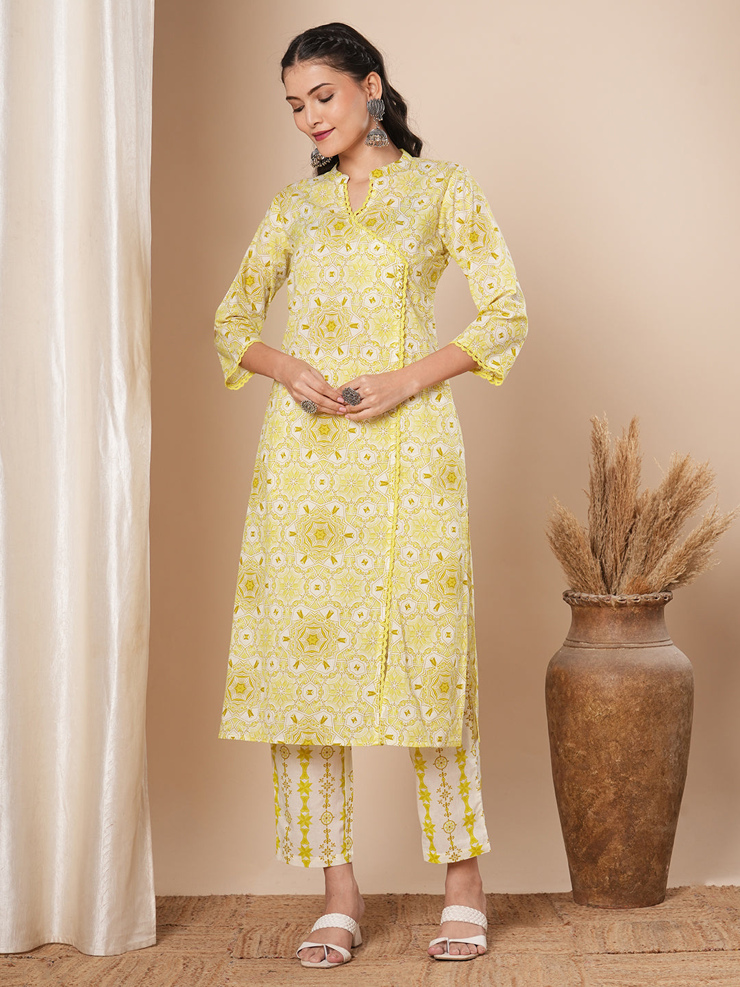 Ethnic Floral Printed Straight Fit Kurta with Pant -Yellow