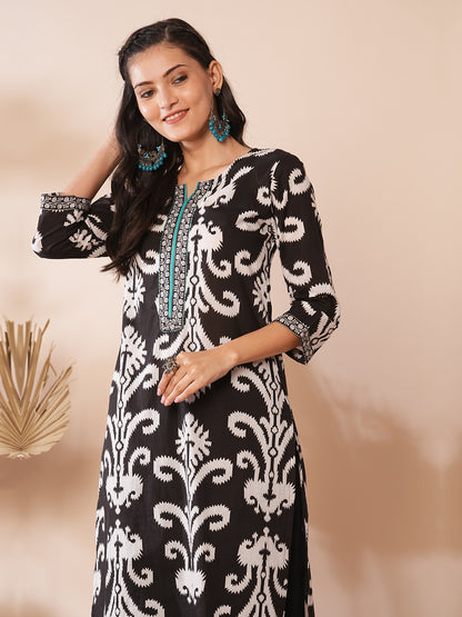 Ethnic Floral Printed Straight Fit Kurta - Black