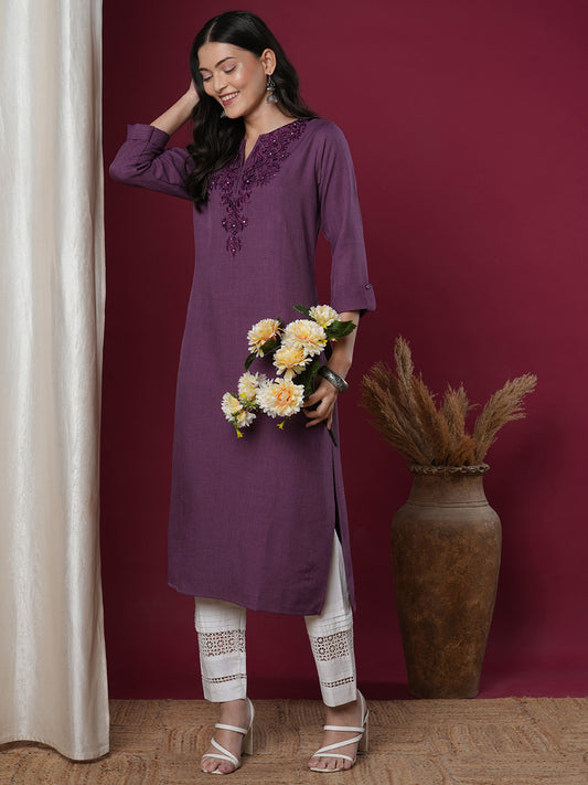 Solid Ethnic Floral Embroidered Straight Fit Kurta - Purple