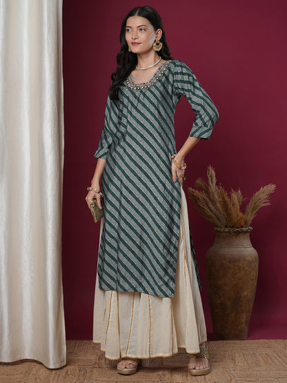 Leheriya Foil Printed & Hand Embroidered Straight Fit Kurta - Teal Green