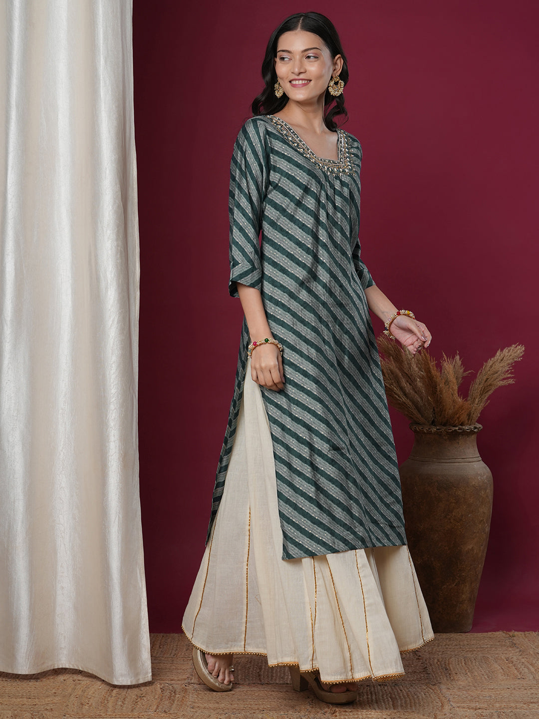 Leheriya Foil Printed & Hand Embroidered Straight Fit Kurta - Teal Green