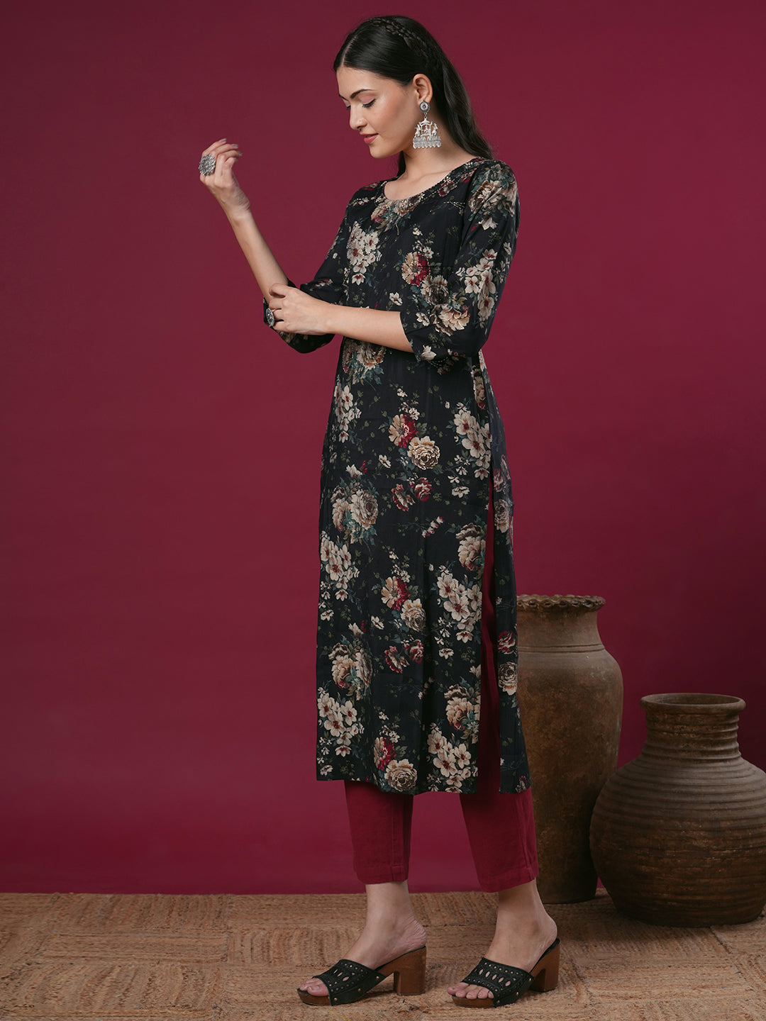 Floral Foil Printed & Embroidered Straight Fit Kurta - Black