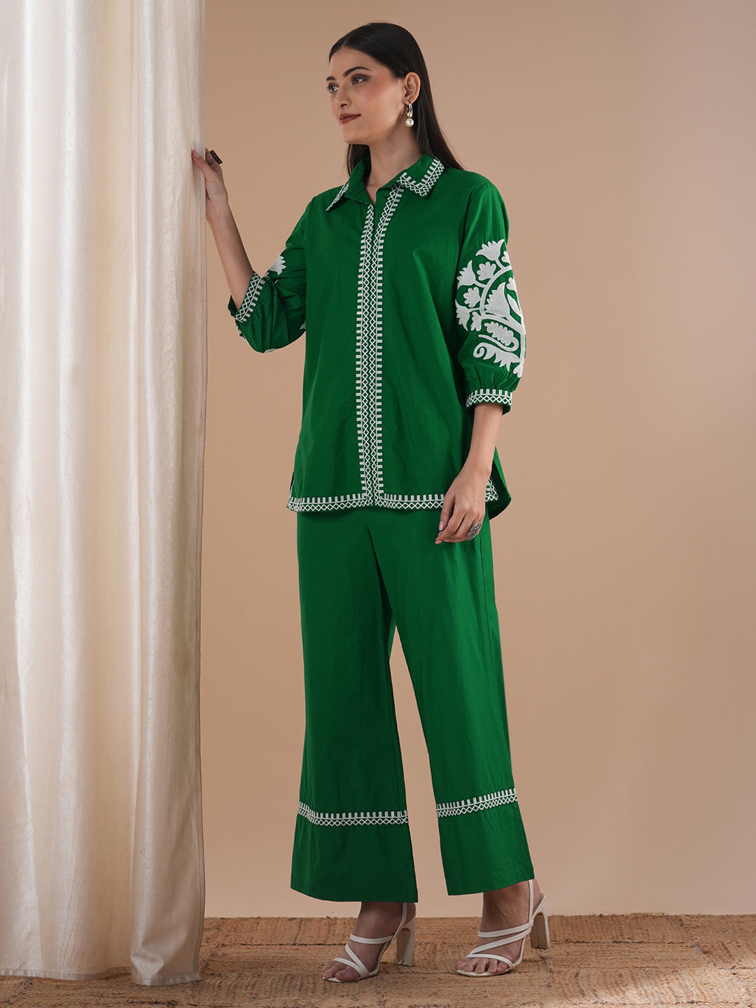 Solid Ethnic Floral Thread Embroidered Straight Fit Co-ord Set - Green