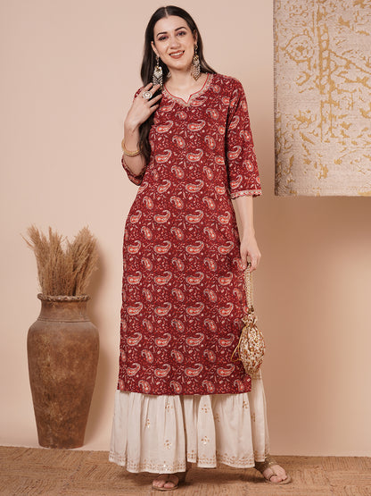 Ethnic & Printed & Embroidered Straight Fit Kurta - Maroon