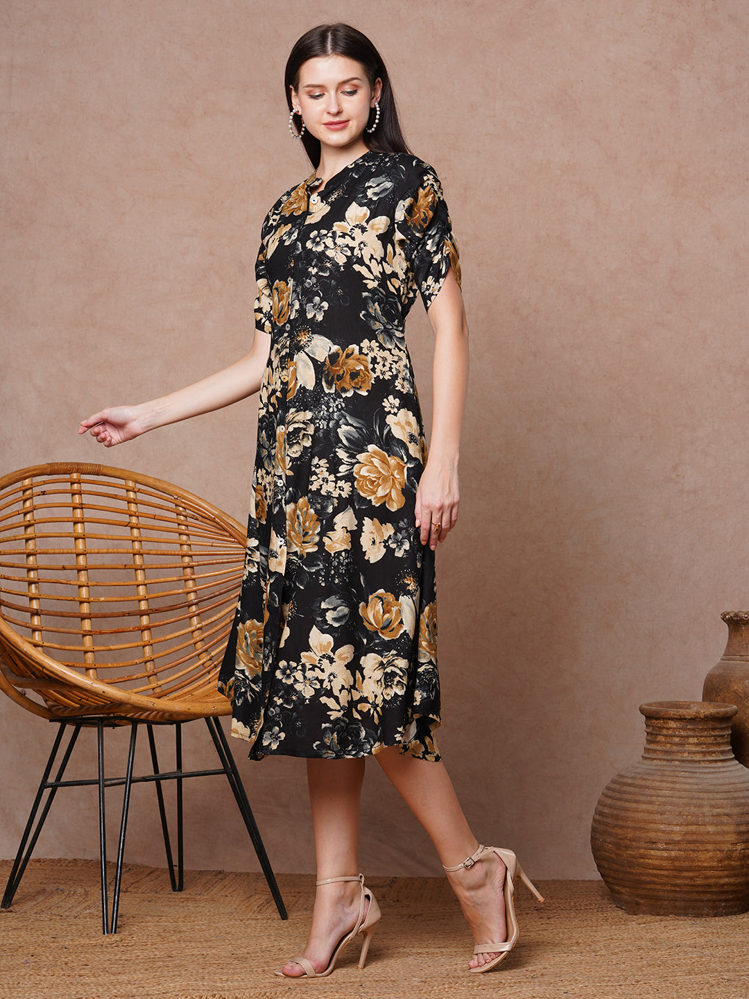 Floral Printed A-Line Flared Midi Dress - Black