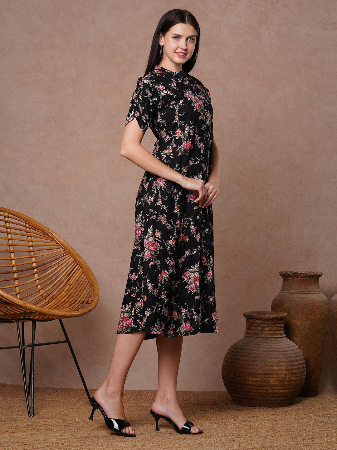 Floral Printed A-Line Flared Midi Dress - Black