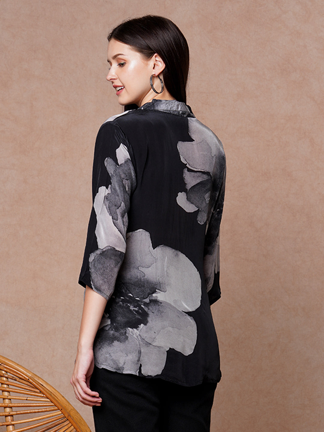 Abstract Printed Straight Fit Shirt - Black