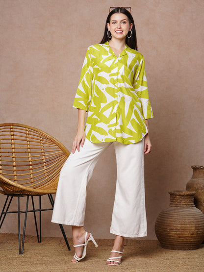 Abstract Printed Straight Fit Shirt - Yellow