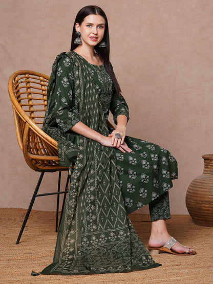 Ethnic & Floral Printed & Embroidered Straight Kurta with Pant & Dupatta - Green