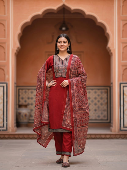 Ethnic Floral Printed Yoke Straight Cut Solid Kurta with Pant and Printed Dupatta - Red