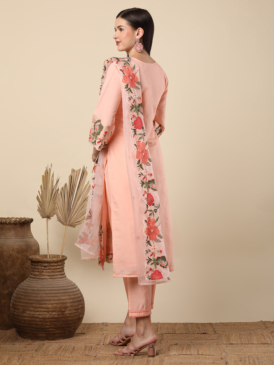 Floral Threadwork Embroidered Straight Cut Kurta with Pant & Organza Dupatta - Peach