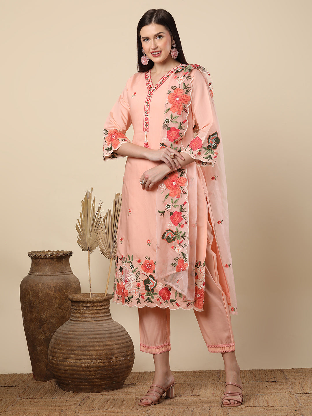 Floral Threadwork Embroidered Straight Cut Kurta with Pant & Organza Dupatta - Peach
