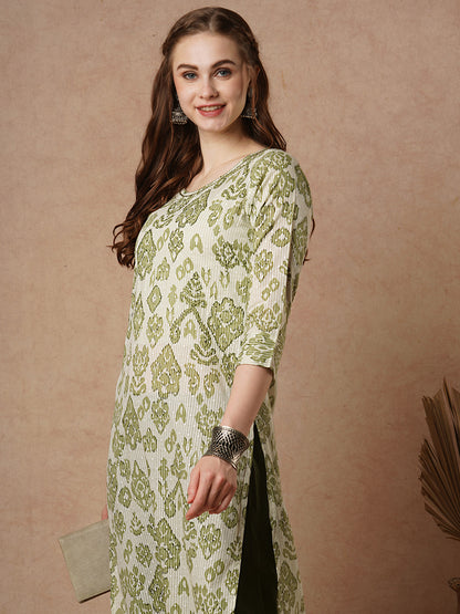 Ethnic Ikat Stylized Printed Straight Fit Cotton Kurta - Green