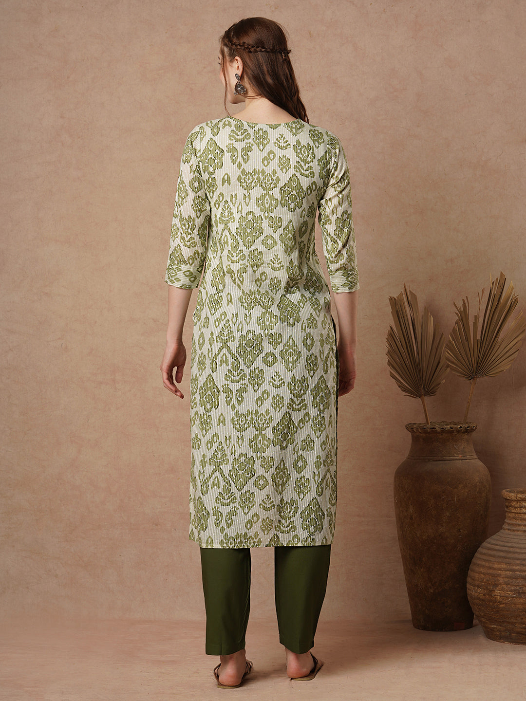 Ethnic Ikat Stylized Printed Straight Fit Cotton Kurta - Green