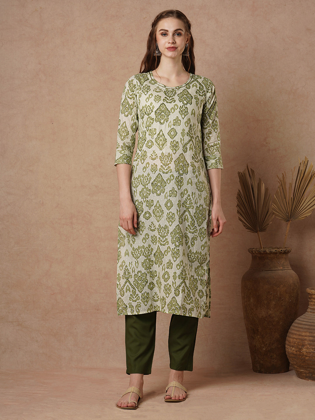Ethnic Ikat Stylized Printed Straight Fit Cotton Kurta - Green